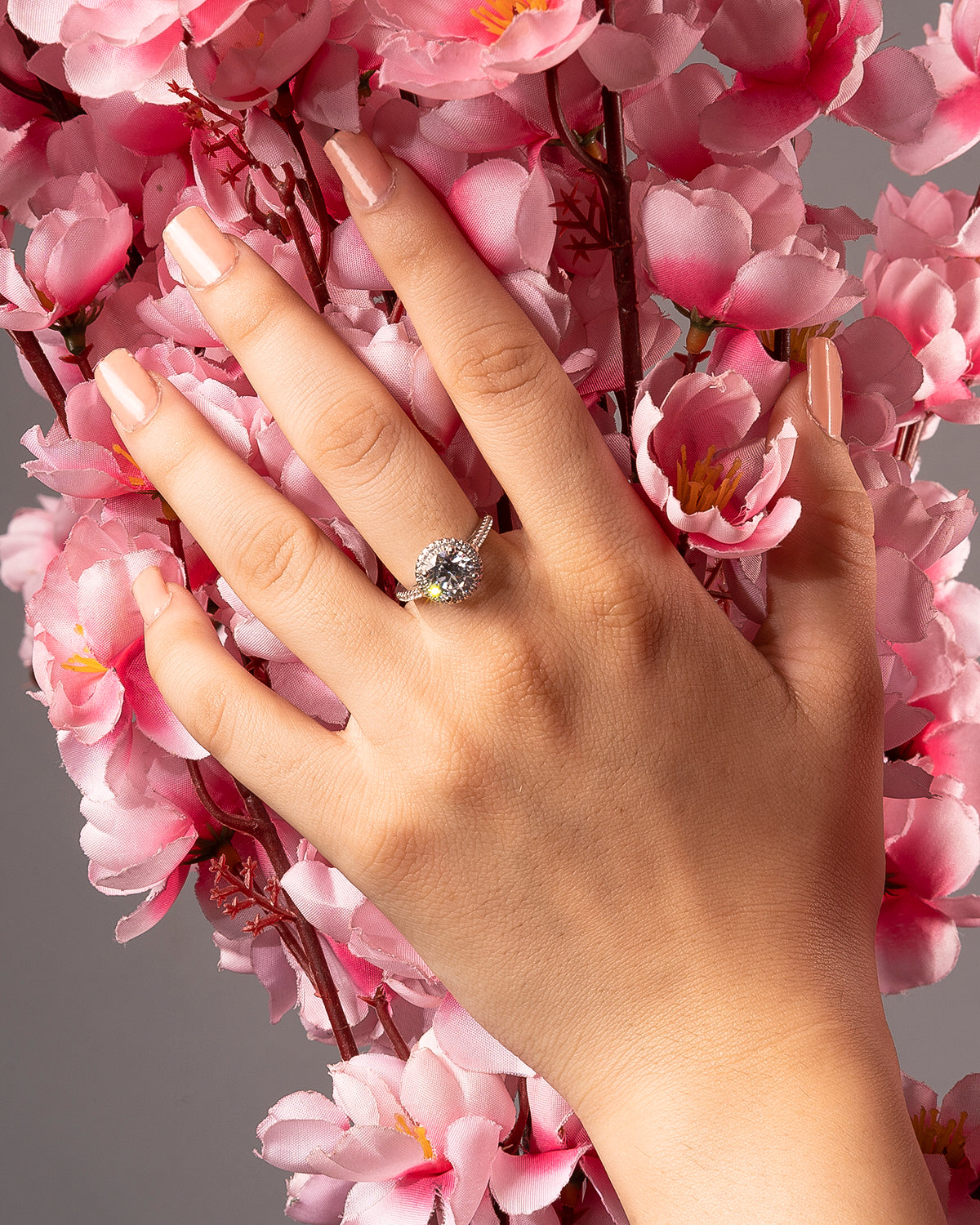 Round Halo Solitaire Ring
