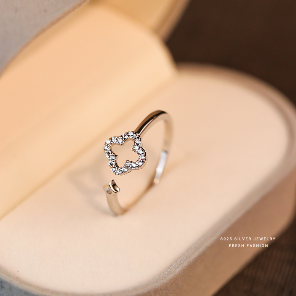 Sterling Silver Clover Ring