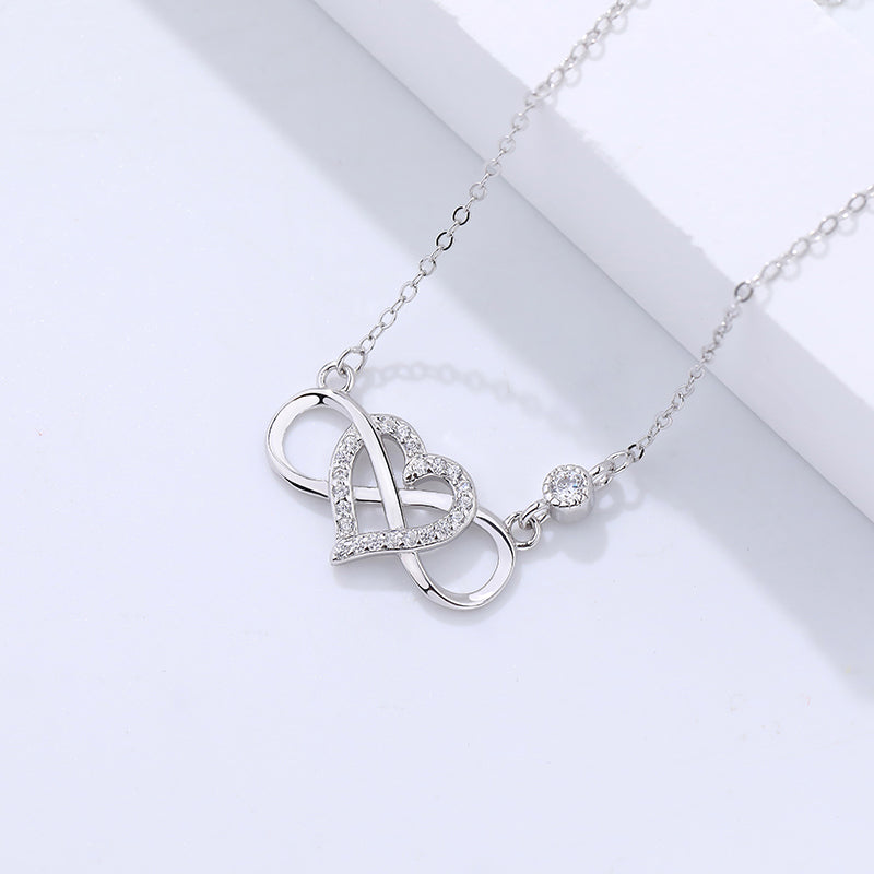 Infinity-Herz-Anhänger mit Gliederkette 