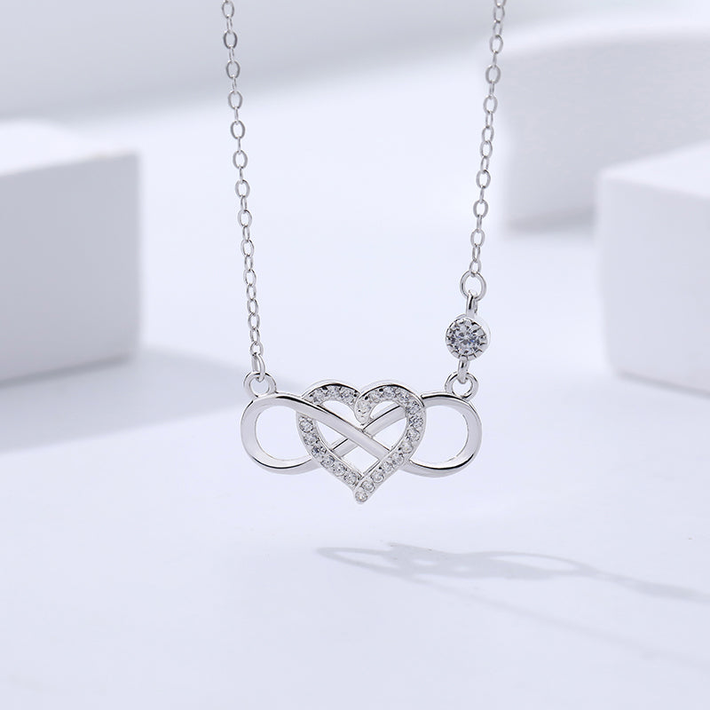 Infinity-Herz-Anhänger mit Gliederkette 