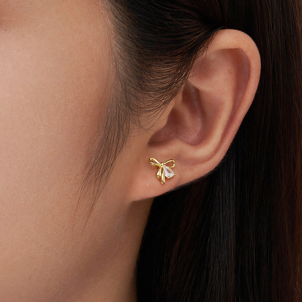 Bow stud earrings